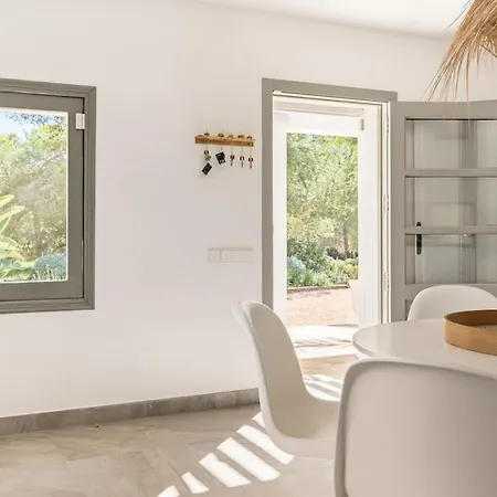 Beautiful 3 Minutes Near Cala Jondal BALEARIC ISLANDS