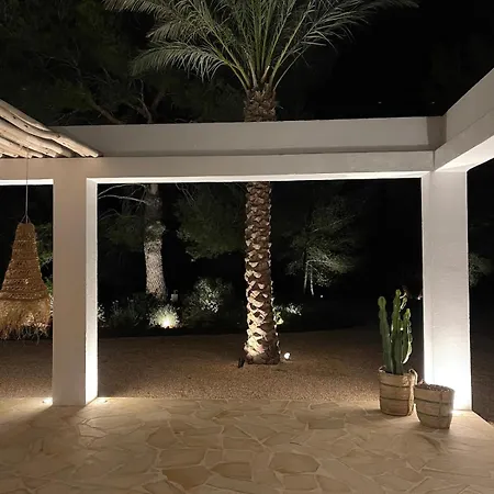 Villa Beautiful 3 Minutes Near Cala Jondal *