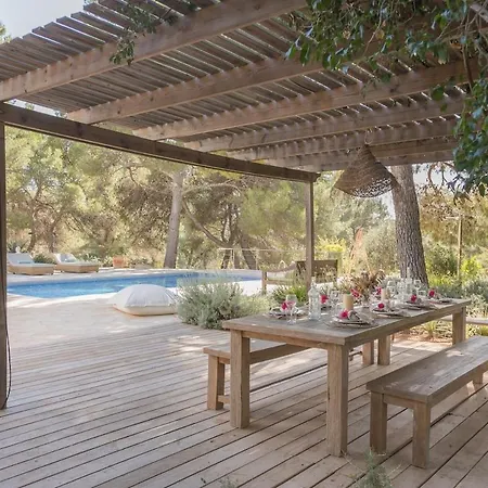 Beautiful 3 Minutes Near Cala Jondal Villa *